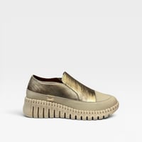 Image 6 of JULIE EGGNOG/GOLD