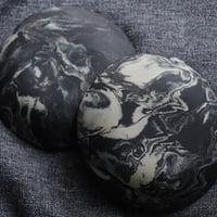 Image 4 of Set of 3 bowls (discounted)