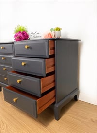 Image 4 of Stag Minstrel BEDSIDE TABLES / BEDSIDE CABINETS / CHEST OF DRAWERS painted in dark grey