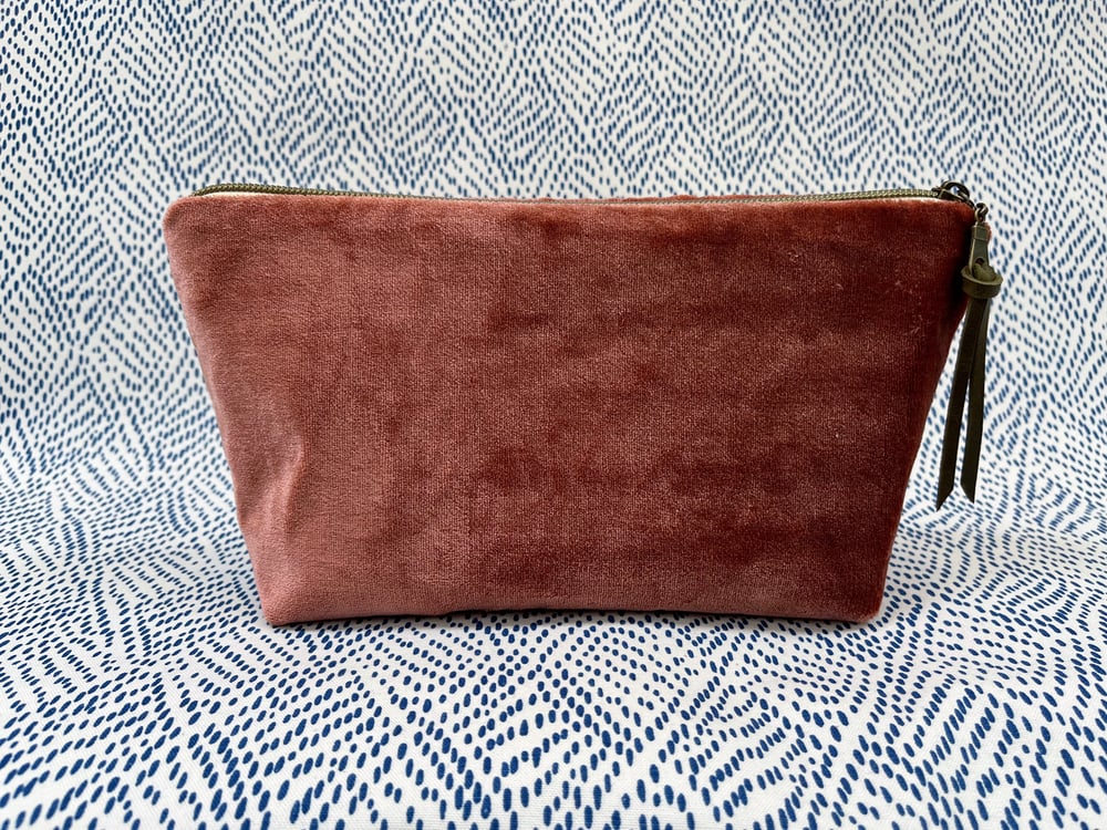 Image of Dusty Rose Velvet Pouch