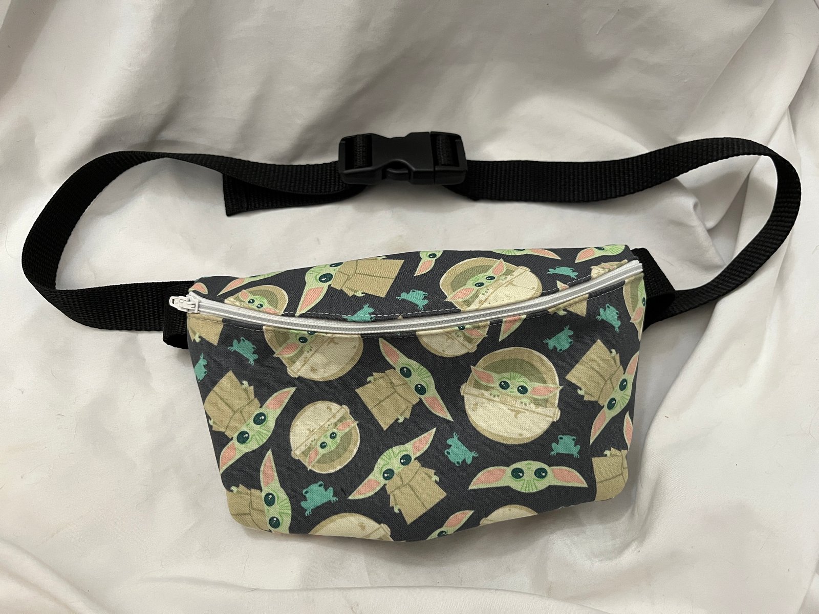 Alien discount fanny pack