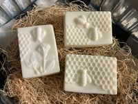 Image 3 of The "Flower Box" Assorted Body Bar Gift Set