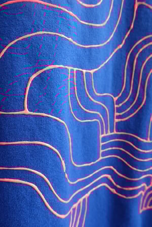 Clark Derbes / Sweatshirt, Pink on Blue, Medium
