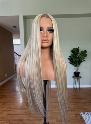 Image of Highlights blonde luxury (ready to ship)