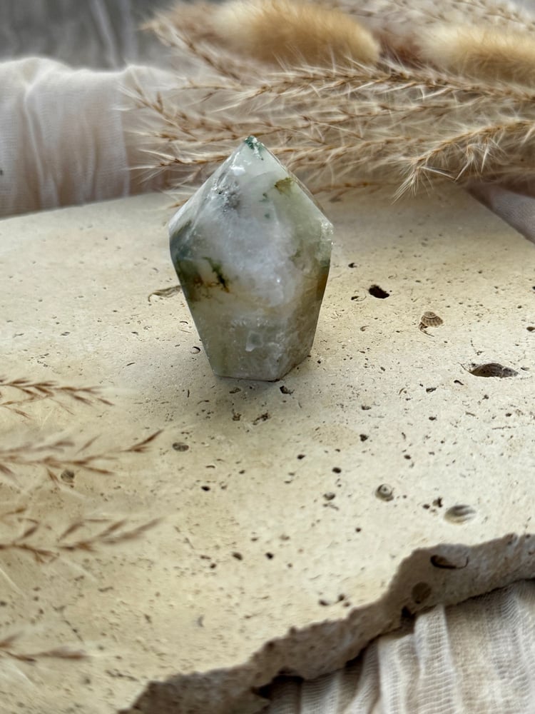 Image of Moss Agate Cupcake Tower 