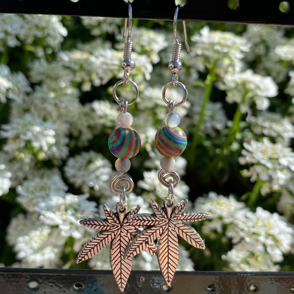 Image of tropical kush earrings 