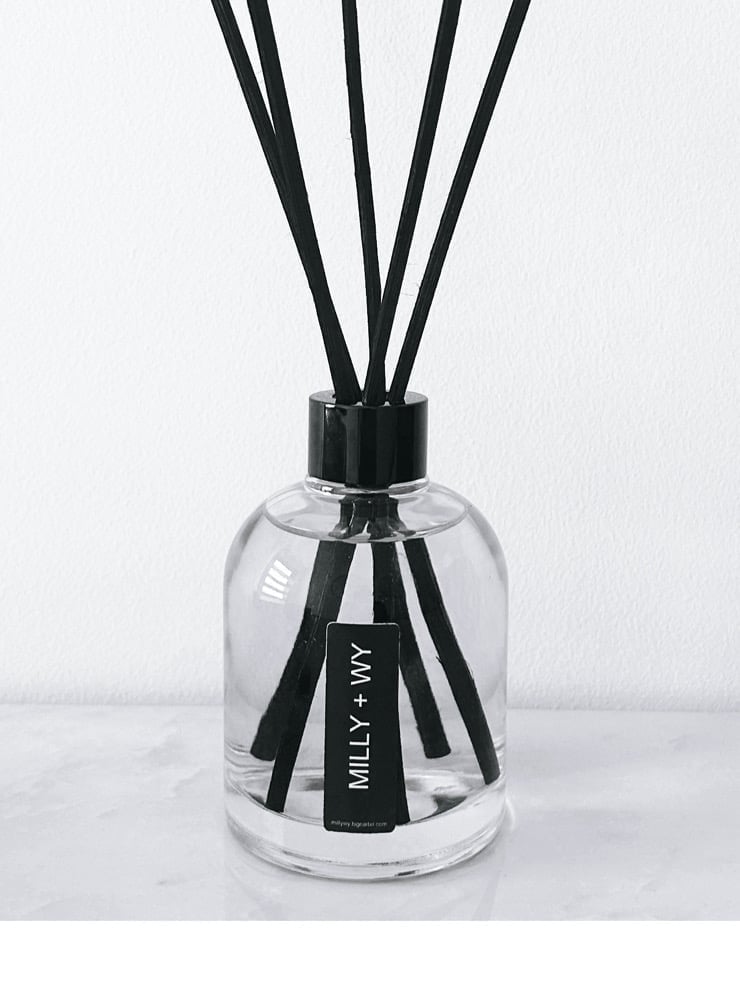 Image of Luna Luxury Reed Diffuser
