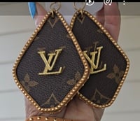 Image 1 of Classic brown Earrings