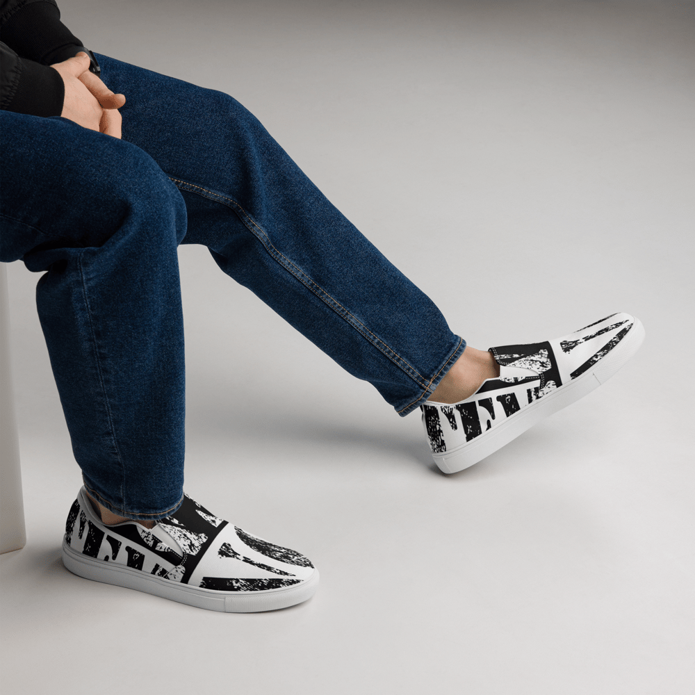 BLACK AND WHITE S.O.N.S SLIP-ON CANVAS SHOES