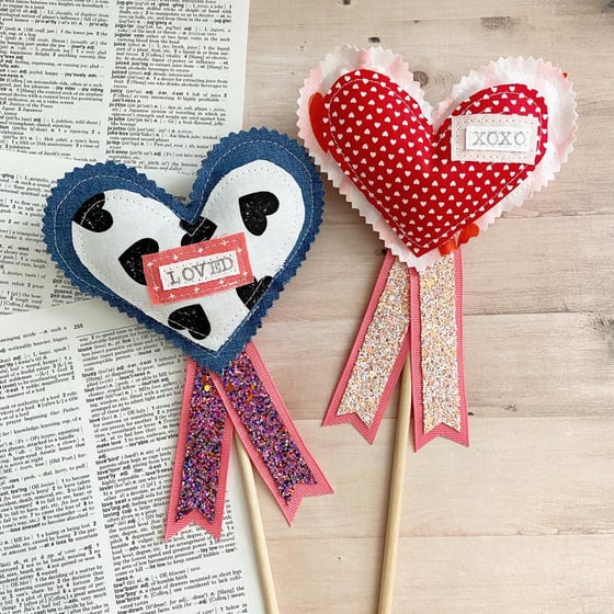 Image of "Puffy Hearts" Valentine Picks