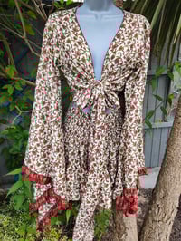 Image 9 of Stevie Co ord set -i can buy myself Flowers 