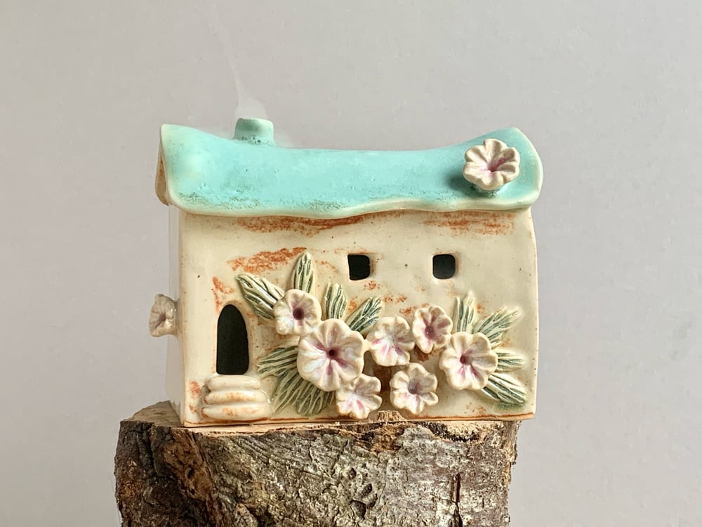 Image of Daisy  House 