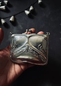 Image 5 of Sublime porte-monnaie/ aumônière Art Nouveau, plaqué argent, XIXème siecle