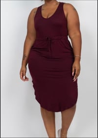 Image 2 of Drawstring sleeveless Midi Dress burgundy