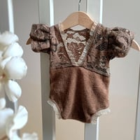 Image 2 of Photoshoot newborn romper - Felice - cocoa