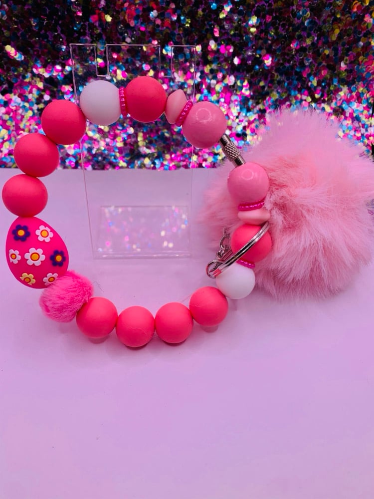 Image of Egg Wristlet 