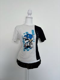 Image 1 of 00s Sonic t shirt // M