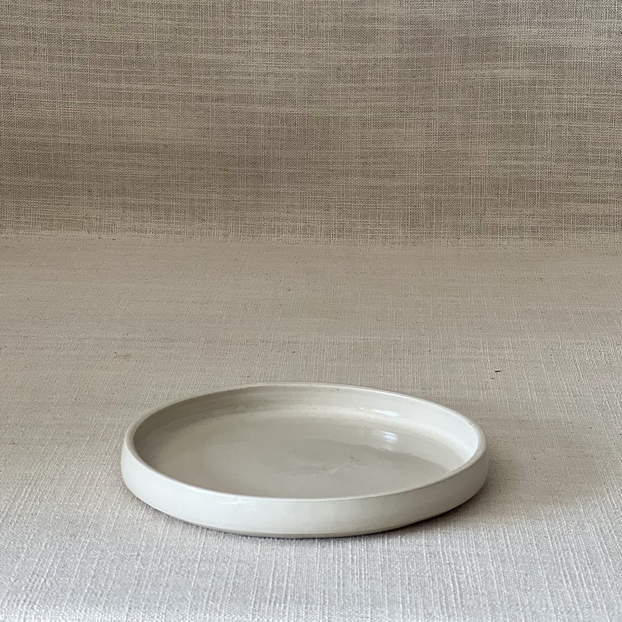 Image of ZEN RIGHT ANGLE LUNCH PLATE