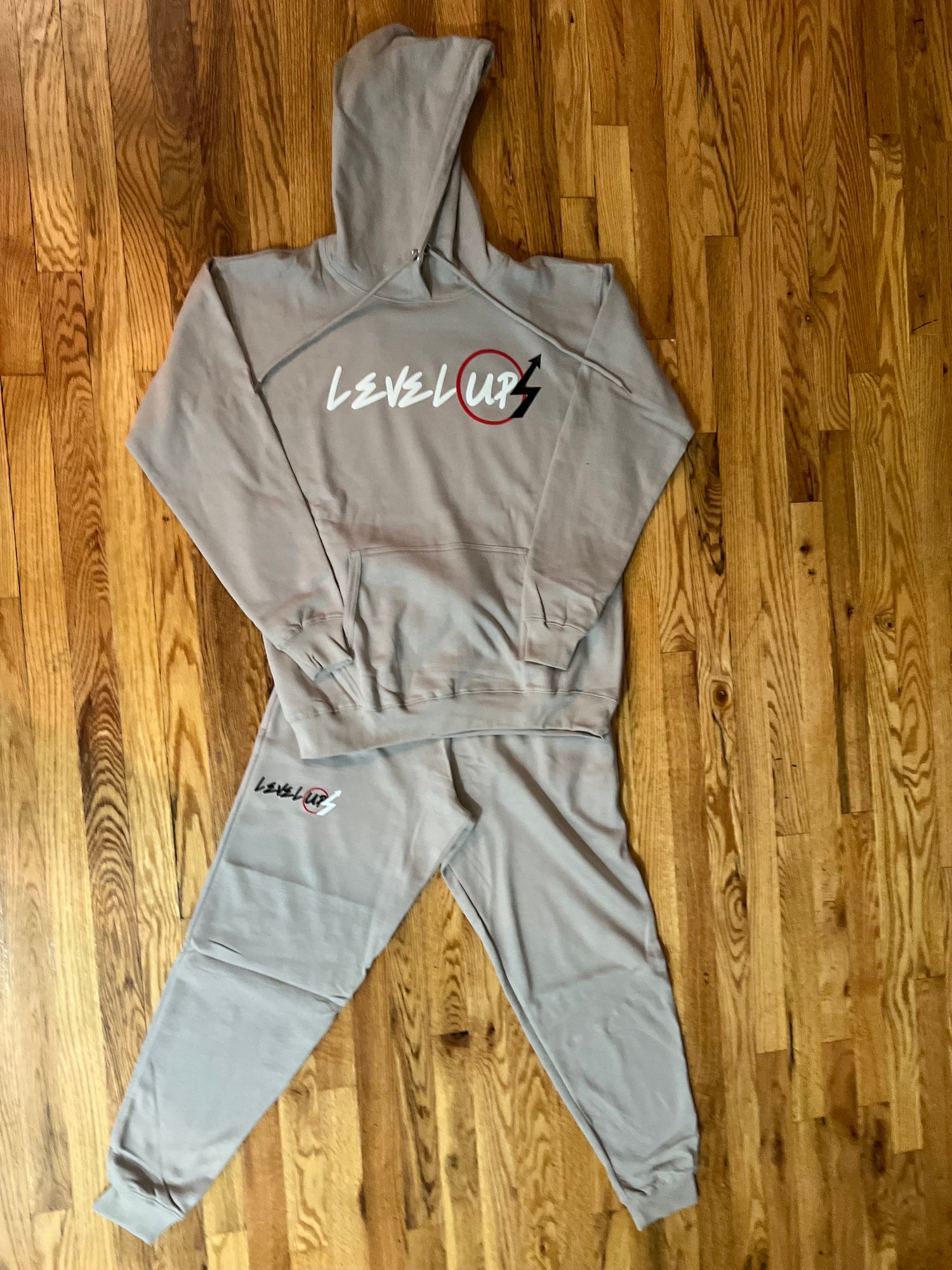 Lv.1 Sweat Suit (Unisex) – L3V3L UP Apparel