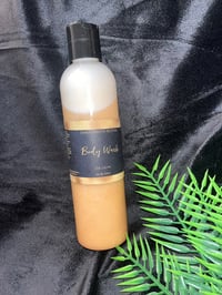 Image 3 of 24k Glow Lather Body Wash