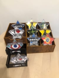 Image 11 of Snow shaped Rock ‘n’ Roll snow globes