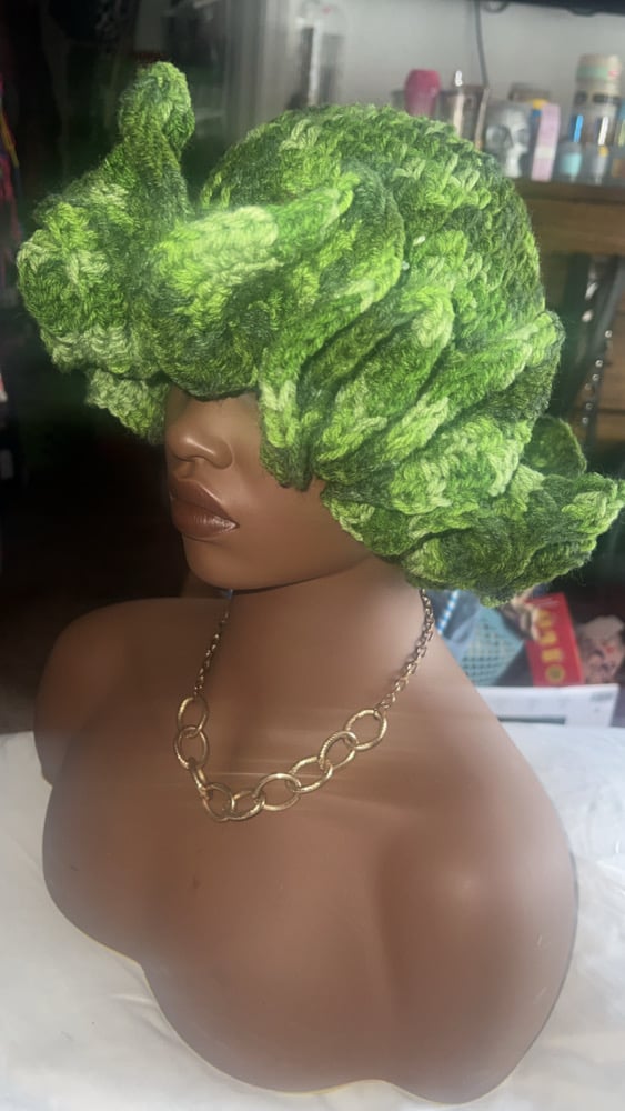 Image of Standard ruffle hats