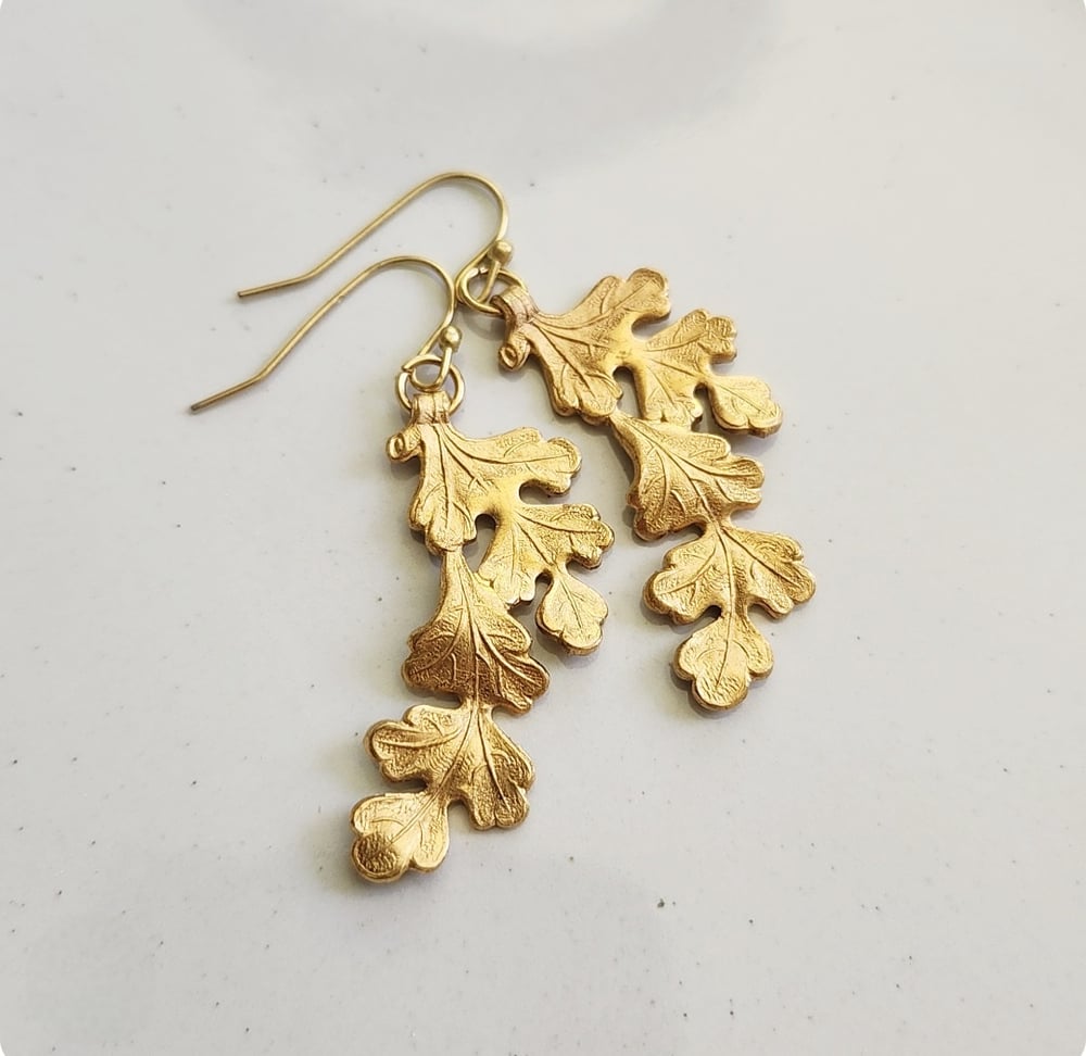 Image of Oak Cluster Earrings