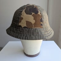 Image 6 of Reworked 6-panel Reversible Bucket Hat Camouflage-1 L 23"