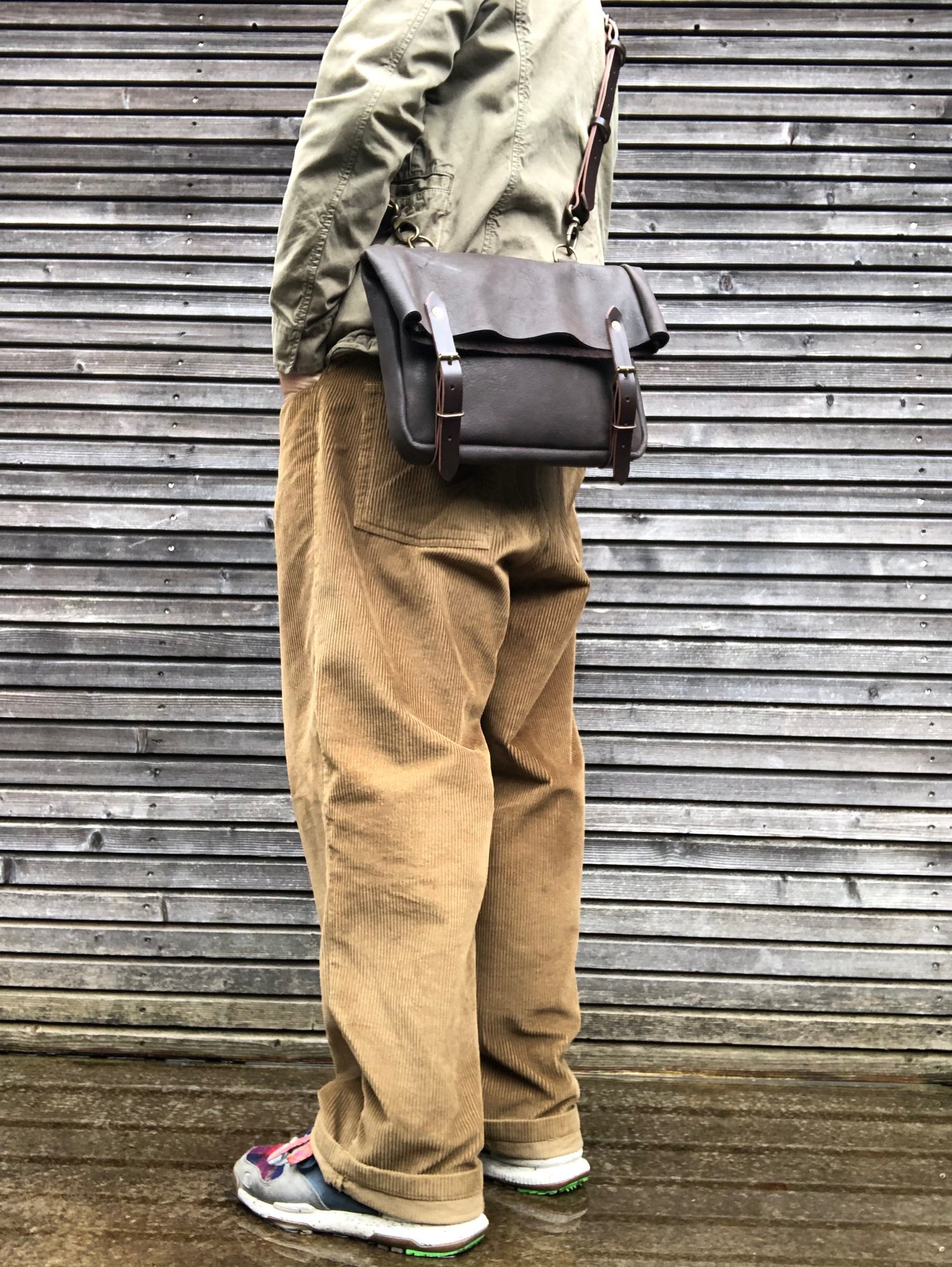 Image of Musette satchel made in oiled leather with adjustable shoulderstrap UNISEX