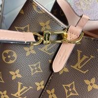 Image 3 of DAUNTING BROWN BAG
