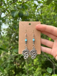 “hydra” earrings 