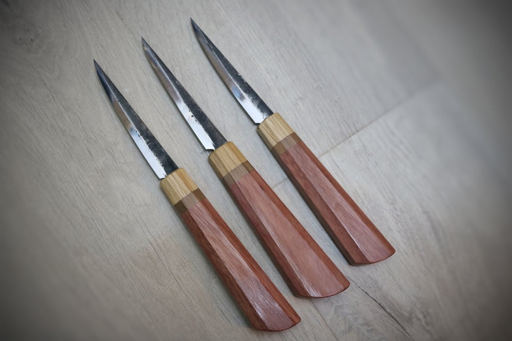 Image of 100mm slöjd with purpleheart, walnut and oak handle