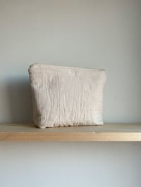 Image 2 of Zipper pouch Arrow