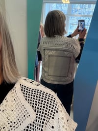 Image 15 of Daisy shirt, white (one size)