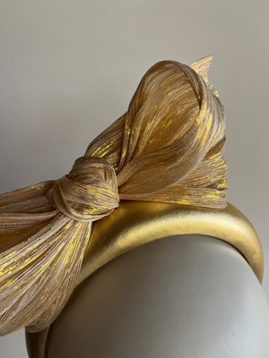 Image of Gold bow.   