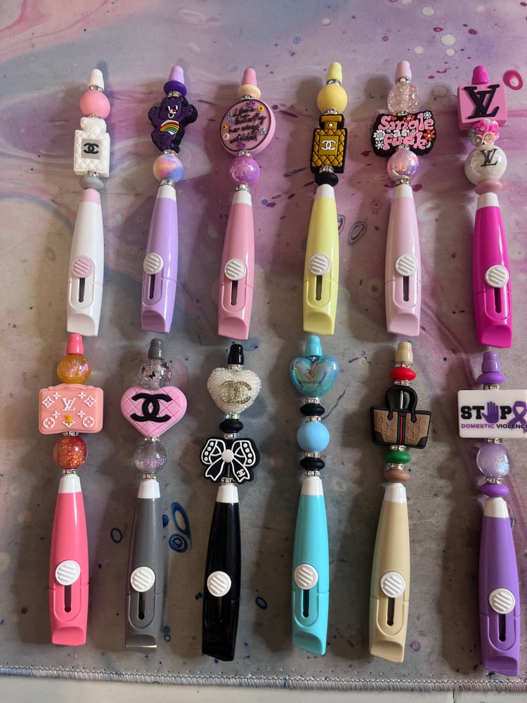 Image of Glamorous Box Cutter 