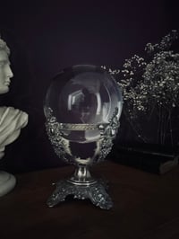 Image 2 of Superbe boule de 15 cm de diam. et socle en argent bas titre, poinçonné, du XIXème siecle