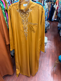 Image 4 of Men’s embroidered thobe kaftan long sleeve  