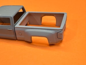 1/64 2018 Greenlight Chevy Silverado conversion bed