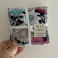 Navy Dahlias single print 7 wipe set