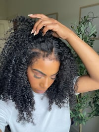 Image 4 of 20 inch KINKY CURLY 360 LACE WIG with 4c KINKY EDGES 