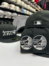 Image 3 of New Era 59Fifty Black- White ‘Stros 35yrs