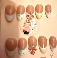 Image 6 of SPRING DESIGNS  STANDARD SIZE MEDIUM PRESS ONS 