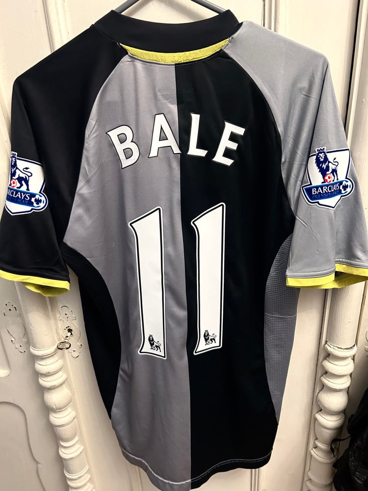 Image of Tottenham Hotspur “BALE 11” 2012/13 Third Shirt + PL patches  (S)