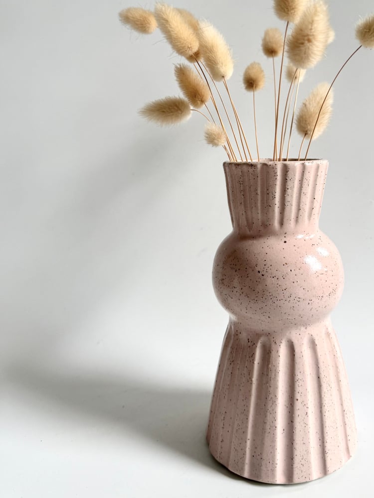 Image of Pink vase 4 
