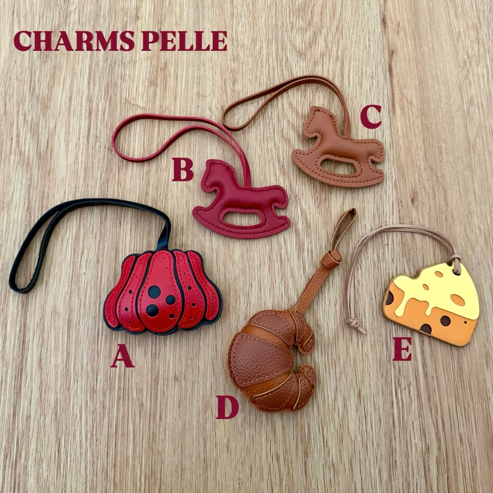 Image of COMPONI IL TUO BAG CHARMS