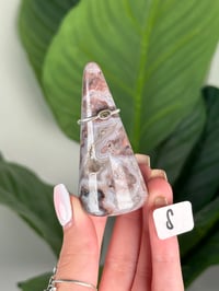 Image 19 of SANGRIA LACE AGATE RING HOLDERS