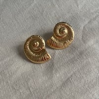 Image 1 of boucles d oreilles coquillage 