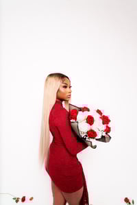 Image 2 of Tailored ‘Elizabeth’ 26” Unit