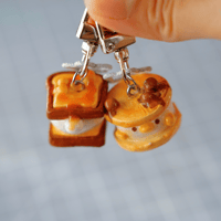 Image 2 of Crepe's Duckie Keychain - Customizable